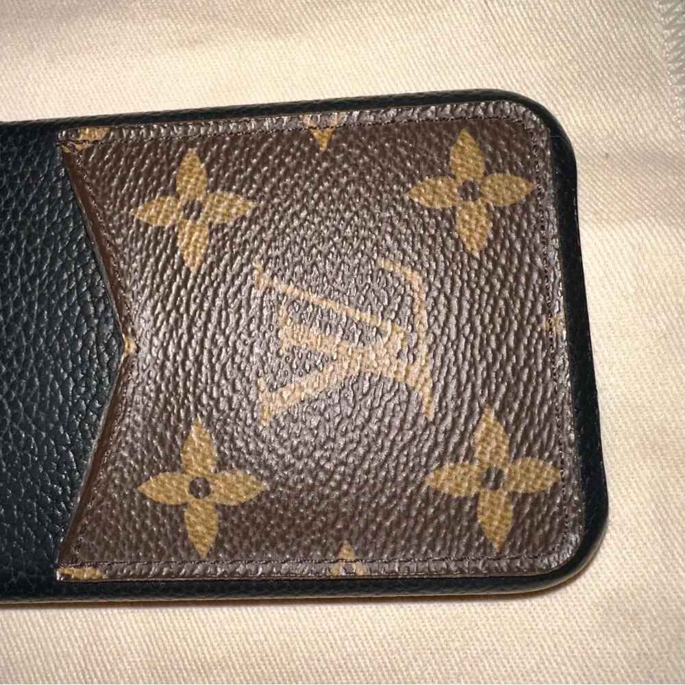 LOUIS VUITTON 100% AUTHENTIC Bumper Pallas Phone Case iPhone X/XS